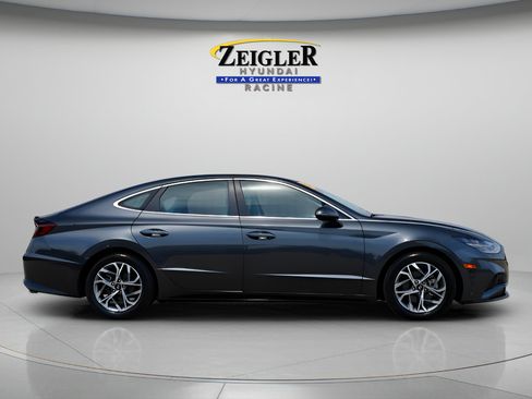 Certified 2023 Hyundai Sonata SEL w/ Convenience Package FWD image 8