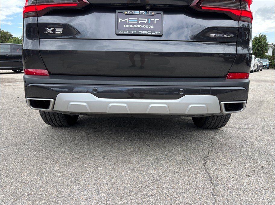 Used 2021 BMW X5 sDrive40i w/ Convenience Package RWD image 18