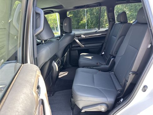 Used 2021 Lexus GX 460 Premium AWD/4WD image 32
