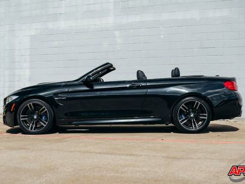 Used 2015 BMW M4 Convertible image 32