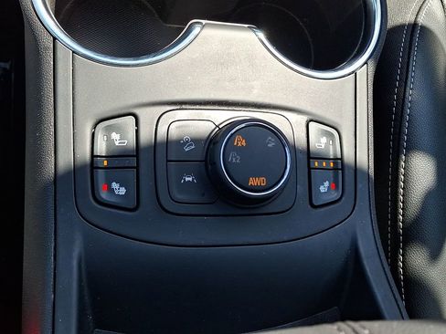Used 2024 GMC Terrain SLT AWD/4WD image 23