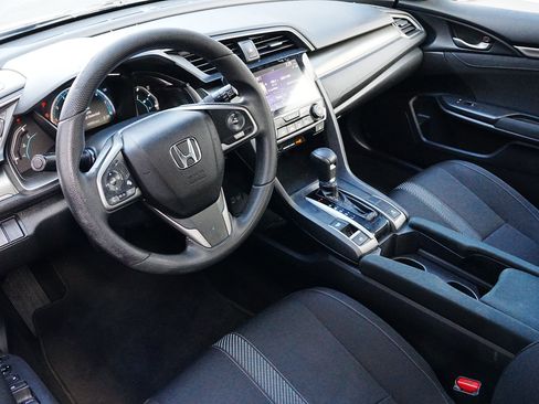 Used 2018 Honda Civic EX image 7