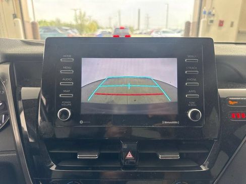 Used 2022 Toyota Camry SE FWD image 34
