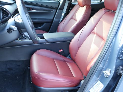 Certified 2025 MAZDA MAZDA3 Carbon image 40