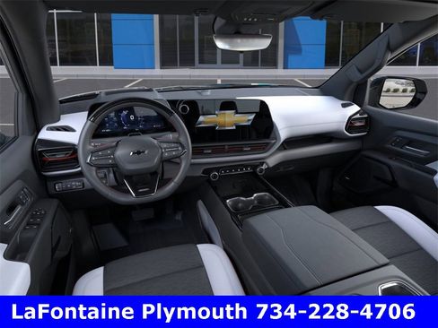 New 2025 Chevrolet Silverado EV RST image 15