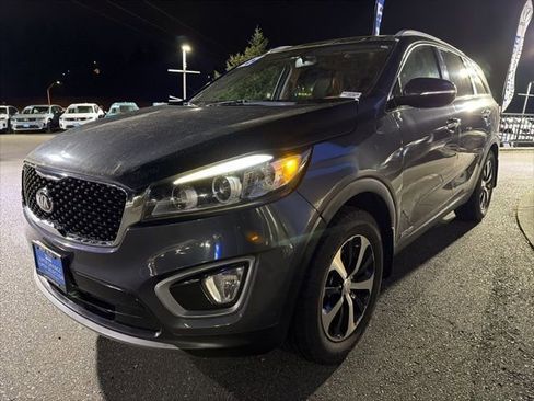 Used 2016 Kia Sorento EX image 5
