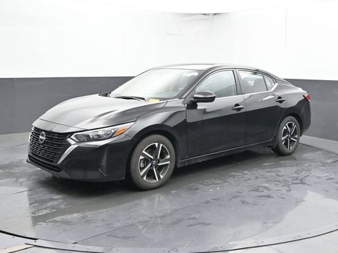 Used 2024 Nissan Sentra SV FWD image 8