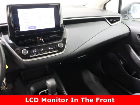 Used 2024 Toyota Corolla LE image 15