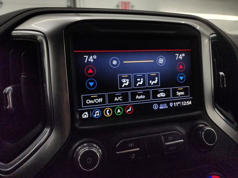 Used 2020 Chevrolet Silverado 3500 LTZ w/ LTZ Plus Package image 58