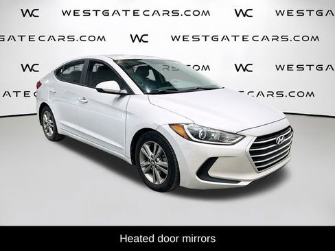 Used 2018 Hyundai Elantra SEL image 2