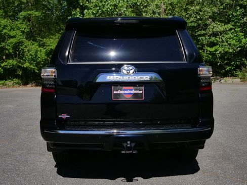 Used 2023 Toyota 4Runner Limited AWD/4WD image 20