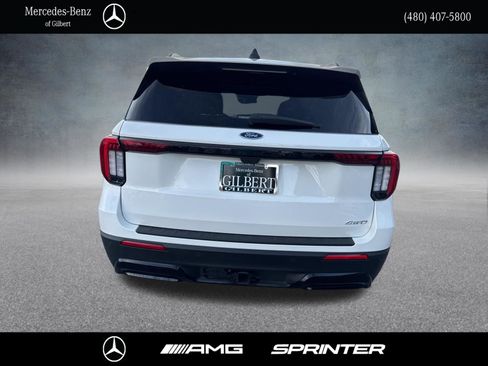 Used 2025 Ford Explorer ST-Line AWD/4WD image 4