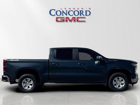 Used 2021 Chevrolet Silverado 1500 LT AWD/4WD image 3