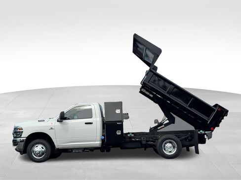 New 2026 RAM 3500 Tradesman w/ Chrome Appearance Group A AWD/4WD image 5