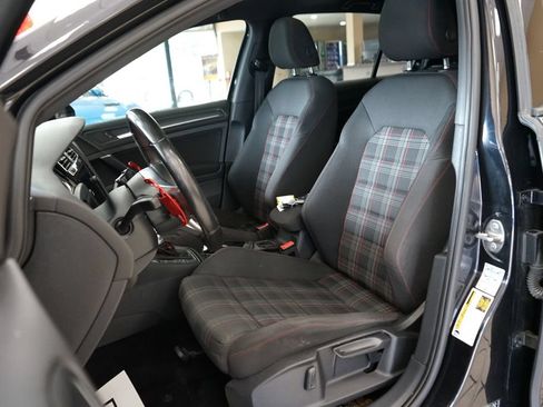 Used 2018 Volkswagen GTI SE FWD image 2
