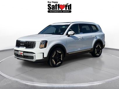 Used 2024 Kia Telluride EX w/ EX Captain's Chair Package