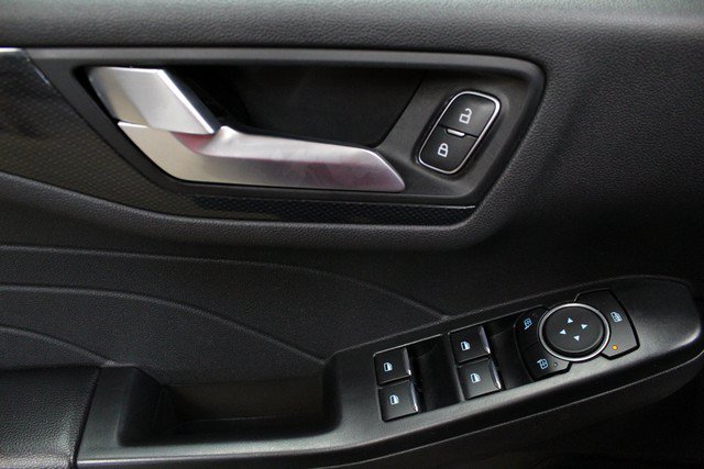 Used 2025 Ford Escape ST-Line Select AWD/4WD image 17