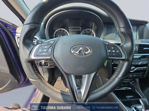 Used 2017 INFINITI QX30 FWD image 13