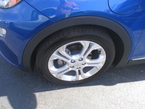 Used 2021 Chevrolet Bolt LT image 21