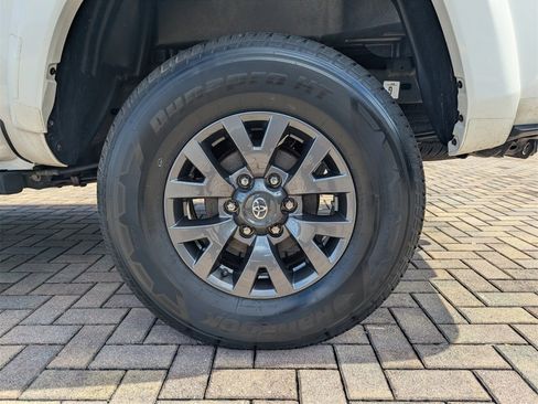 Certified 2023 Toyota Tacoma SR5 image 19