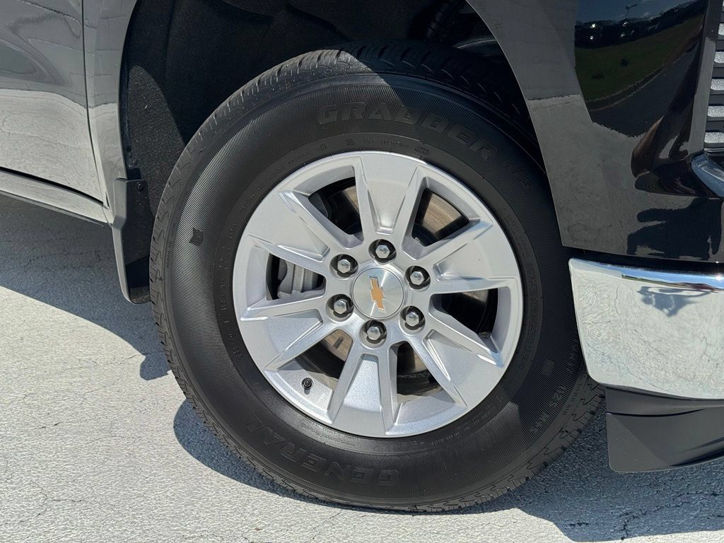 Used 2026 Chevrolet Silverado 1500 LT RWD image 6
