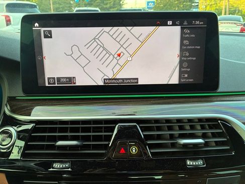 Used 2021 BMW 540i xDrive w/ Premium Package AWD/4WD image 28
