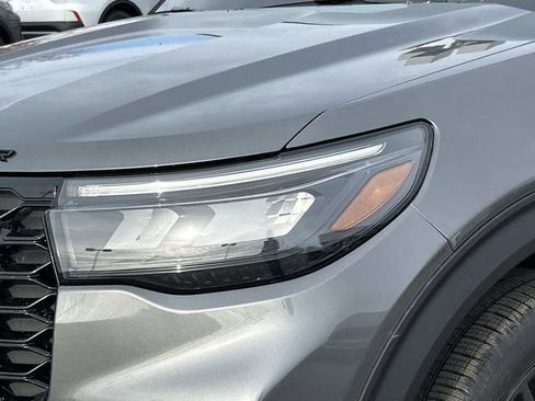 New 2026 Ford Explorer ST-Line w/ ST-Line Street Pack image 9