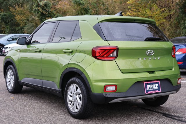 Used 2022 Hyundai Venue SE w/ Cargo Package FWD image 7