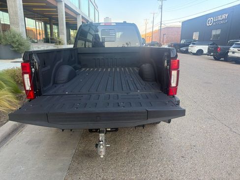 Used 2022 Ford F350 Lariat w/ Black Appearance Package AWD/4WD image 9