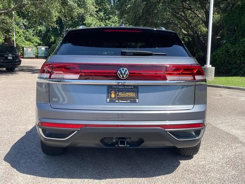 Used 2024 Volkswagen Atlas Cross Sport SE w/ Black Wheel Package FWD image 26