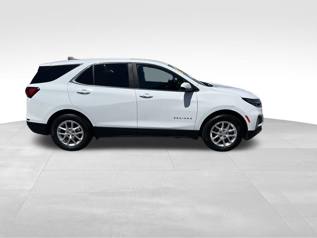 Used 2024 Chevrolet Equinox LT AWD/4WD image 8
