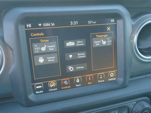 Used 2020 Jeep Wrangler Unlimited Sahara AWD/4WD image 24