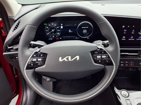 New 2026 Kia Niro Wind w/ Wind Preserve Package FWD image 8