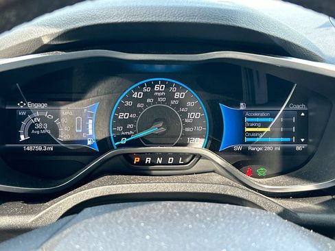 Used 2017 Ford C-MAX Energi SE w/ Equipment Group 401A FWD image 20