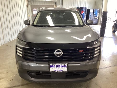 Used 2025 Nissan Kicks SR AWD/4WD image 8