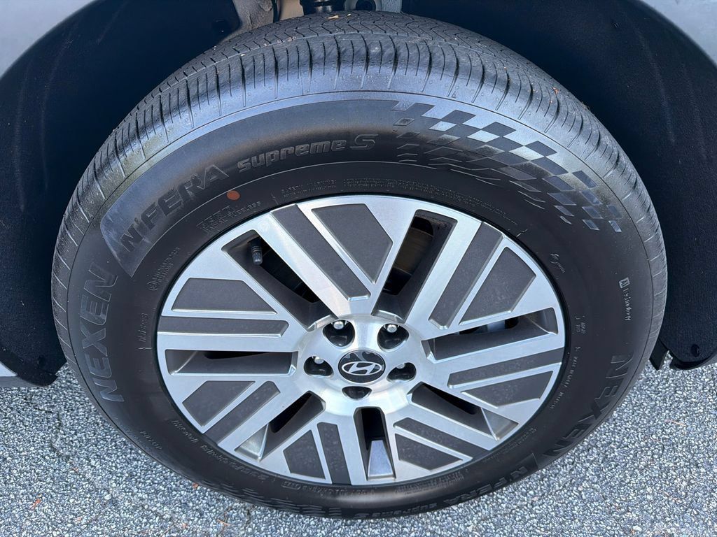 Used 2026 Hyundai Palisade FWD Hybrid image 12