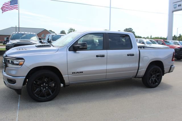 Used 2024 RAM 1500 Laramie AWD/4WD image 2