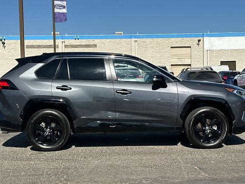 Used 2021 Toyota RAV4 XSE AWD/4WD image 8