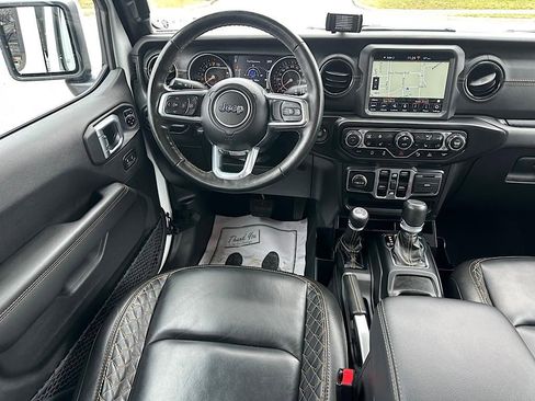 Used 2022 Jeep Gladiator Overland image 23