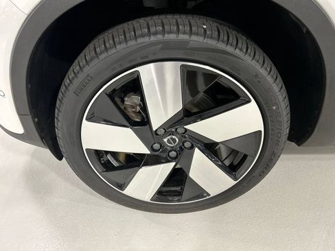 Used 2023 Volvo C40 P8 Recharge Ultimate AWD/4WD image 8