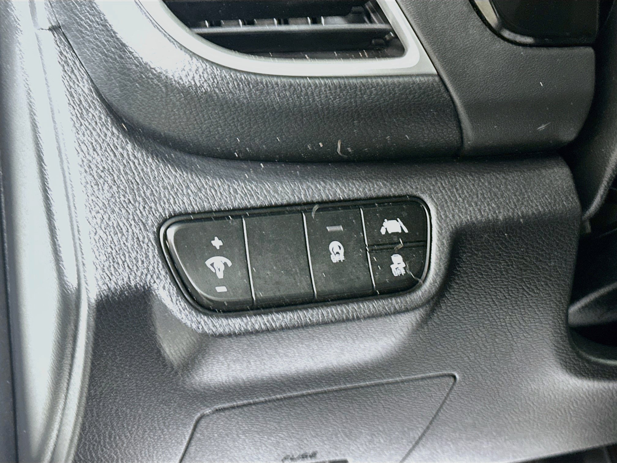 Used 2021 Kia Seltos SX w/ SX Sunroof Package AWD/4WD image 10