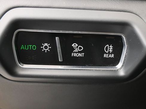 Used 2019 Lamborghini Urus image 19