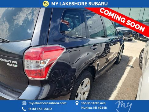 Used 2015 Subaru Forester 2.5i Premium AWD/4WD image 5
