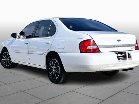 Used 2001 Nissan Altima GXE image 11