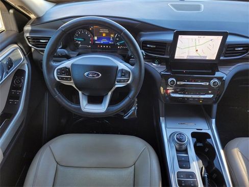 Used 2021 Ford Explorer Limited w/ Equipment Group 301A image 20