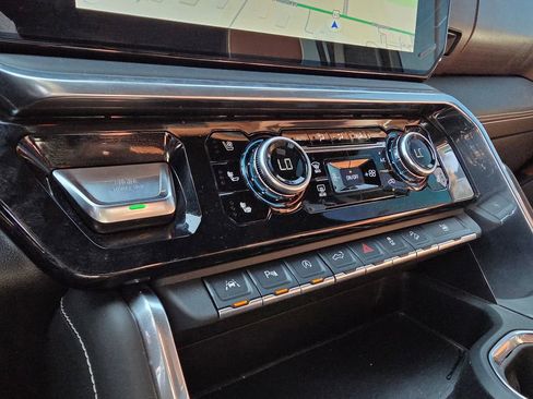 Used 2023 GMC Sierra 1500 Denali Ultimate image 19