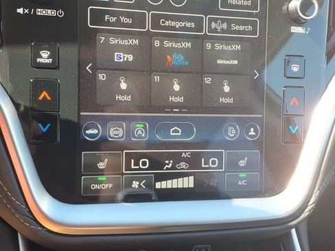 Used 2025 Subaru Outback Premium w/ Popular Package #1A AWD/4WD image 17