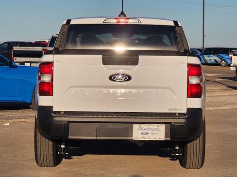 New 2026 Ford Maverick XL image 8