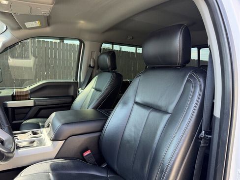 Used 2019 Ford F150 Lariat image 24