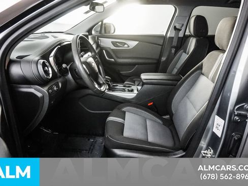 Used 2025 Chevrolet Blazer LT FWD image 11